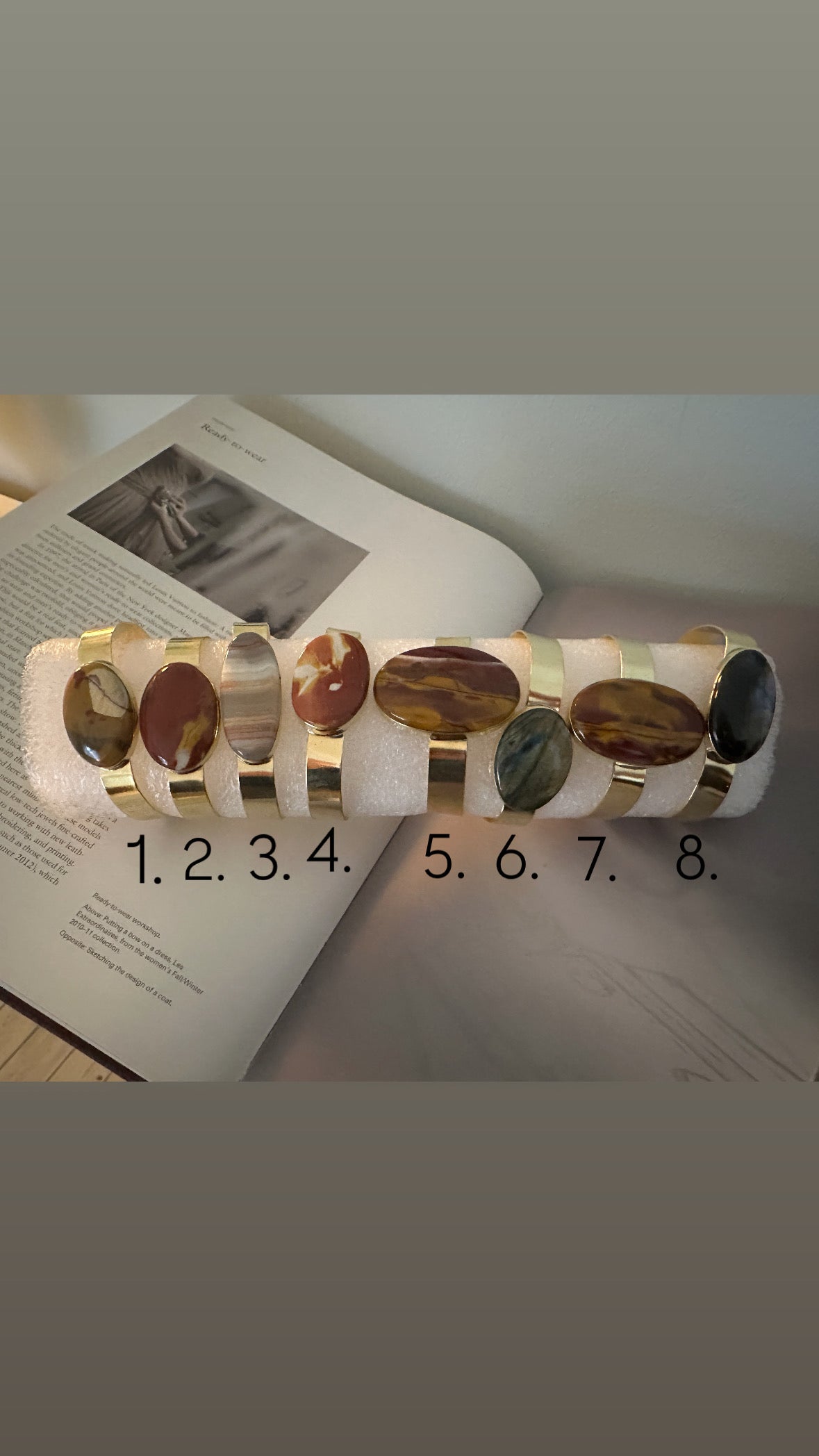 Malkaa, justerbara armband från Indien - Olika stenar