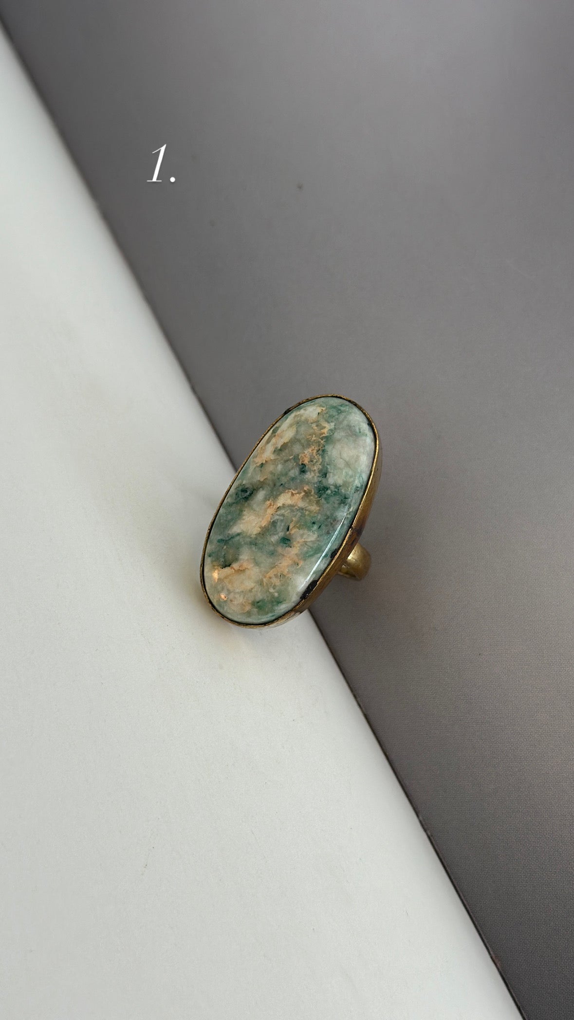 Ringar med stor sten - Olika färger