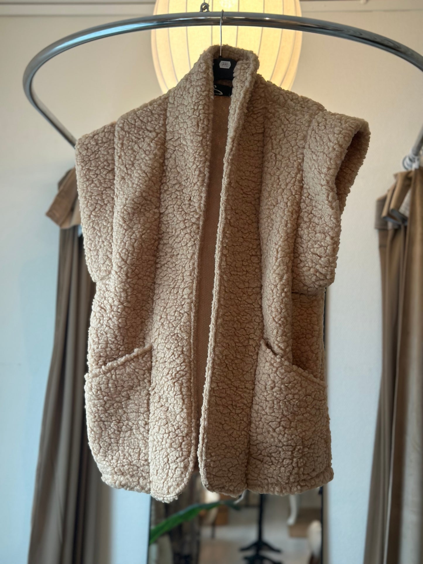 Gosig väst - Beige/Camel/Svart