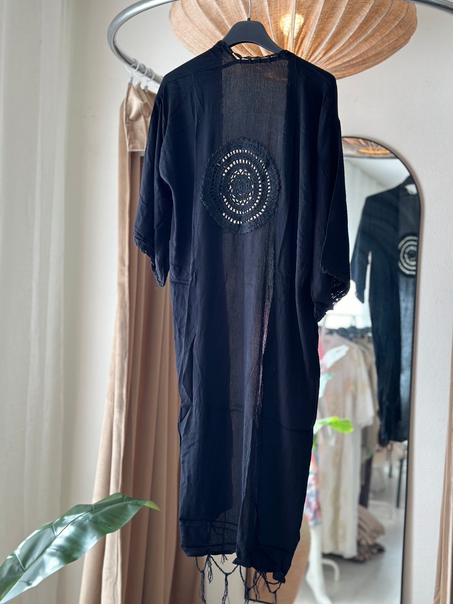 Kimono från Bali med broderi på ryggen - Flera färger