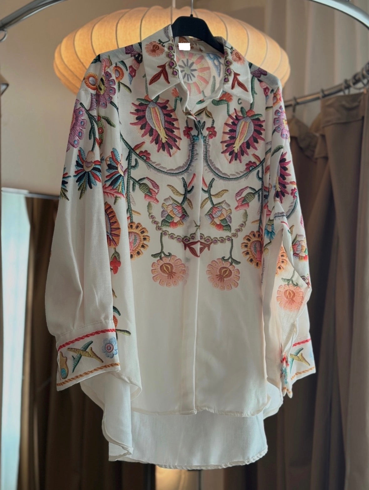 Mönstrad blus - Beige