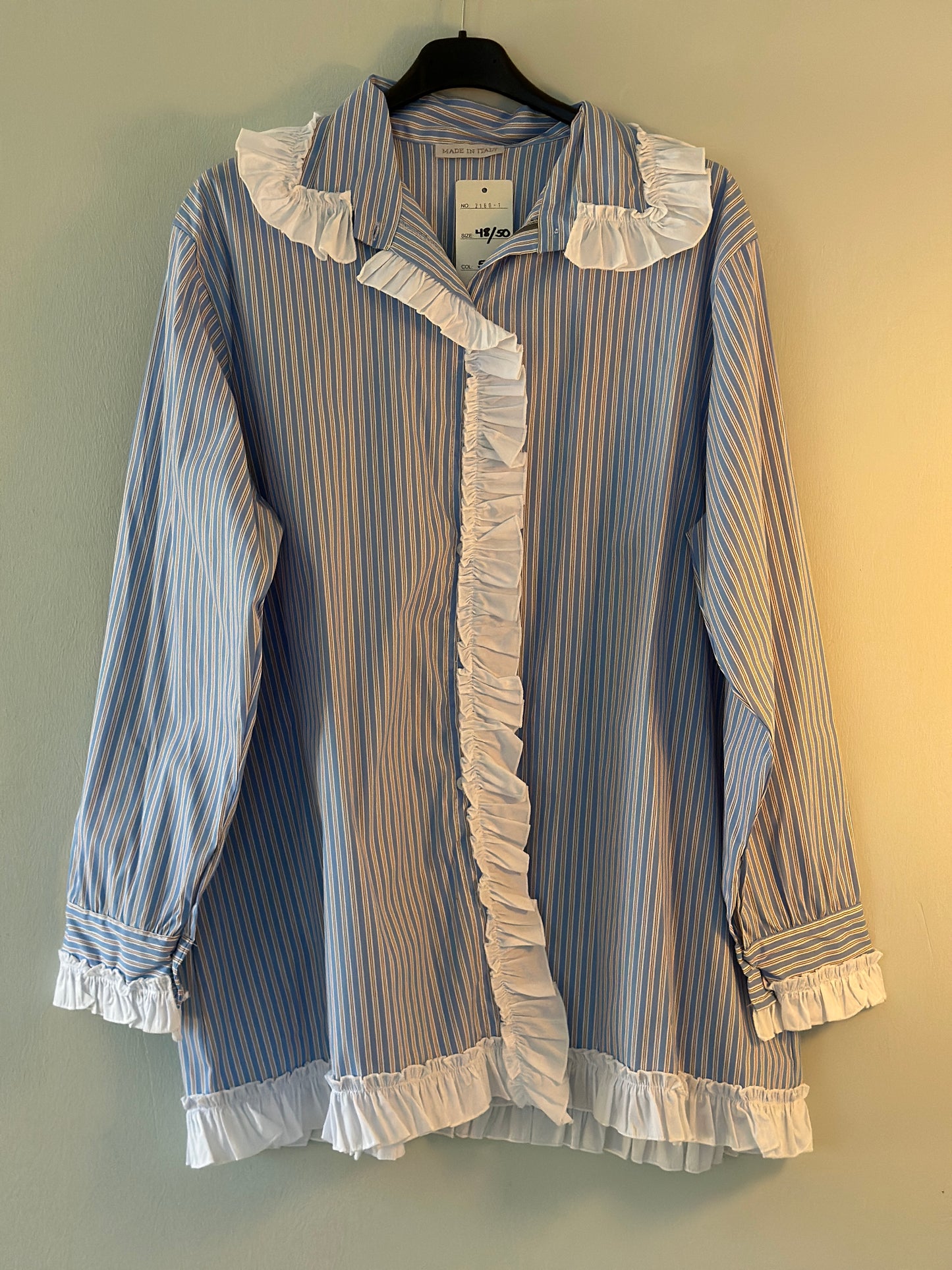 Plus Size, Skjorta med vit volang - Blå-randig