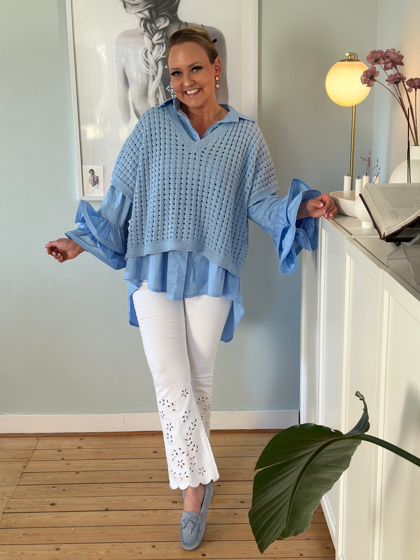 Jeans med broderi nertill - Vita