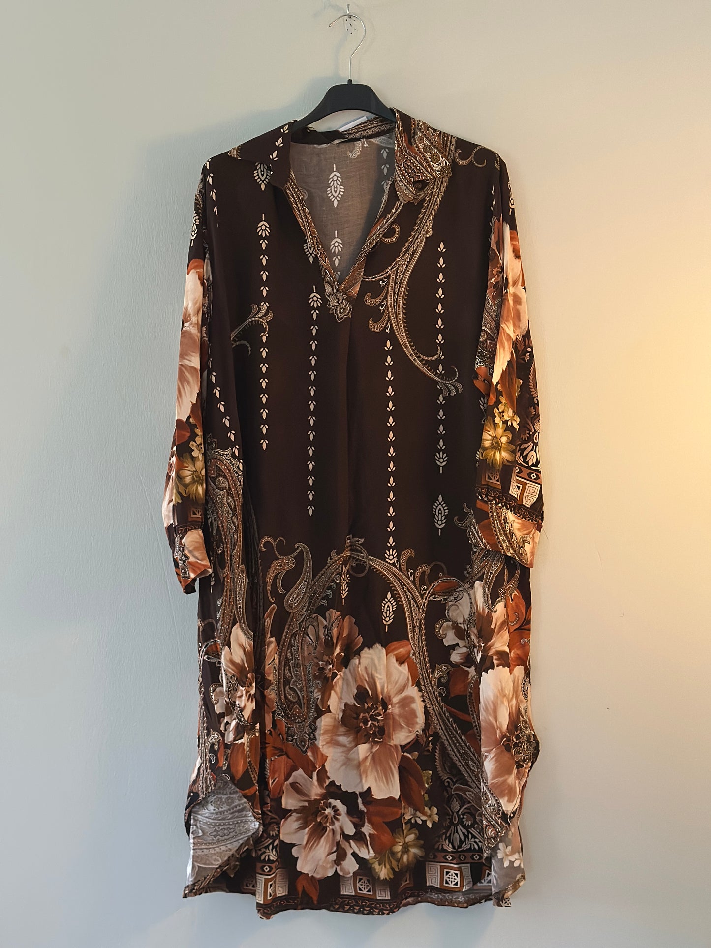 Buller, Klänning i paisleymönster - Brun/Svart