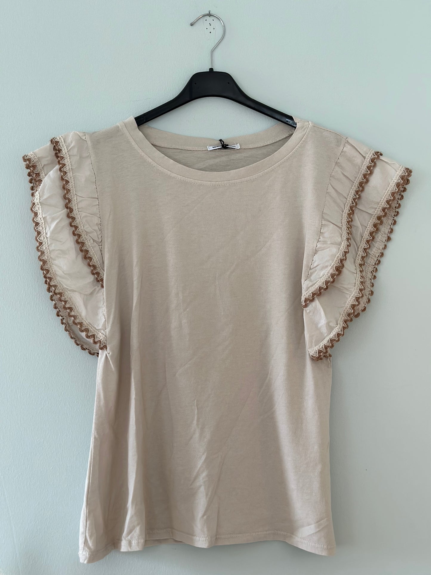 Nowomenslabel, Top Emma med spetsärm - Beige