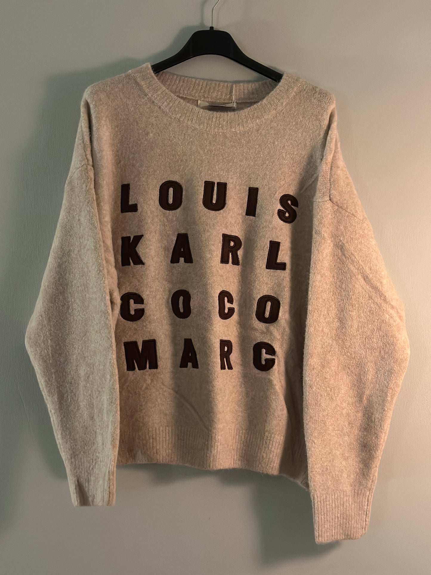 Gosig tröja för den modemedvetna - Beige