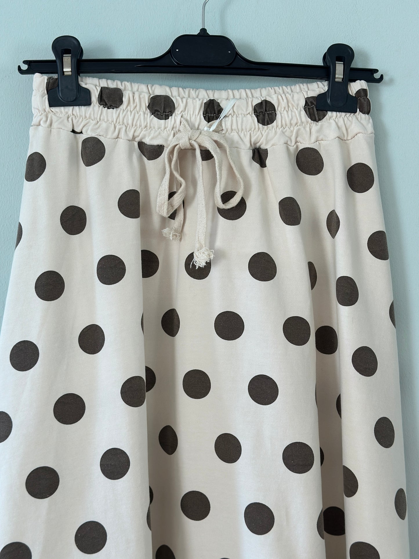 Prickig kjol ”Ruth” - Beige botten och bruna prickar
