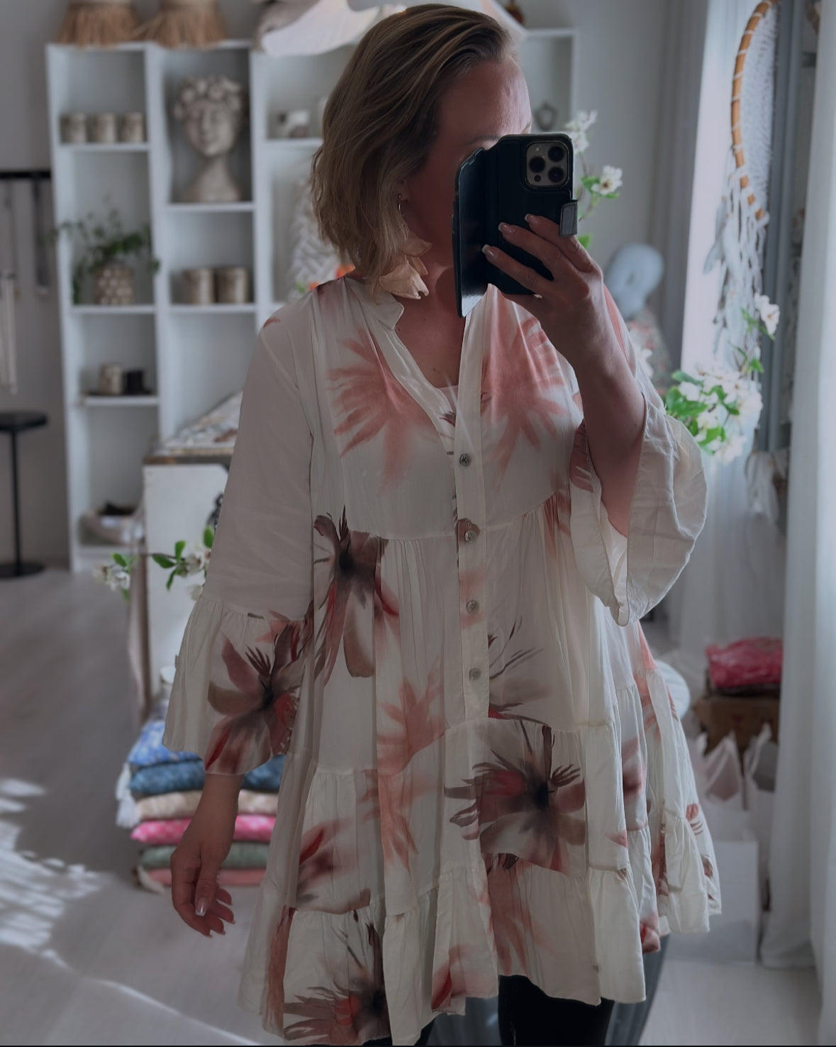 Maxi Dress, Kort modell - Vit med beige blommor
