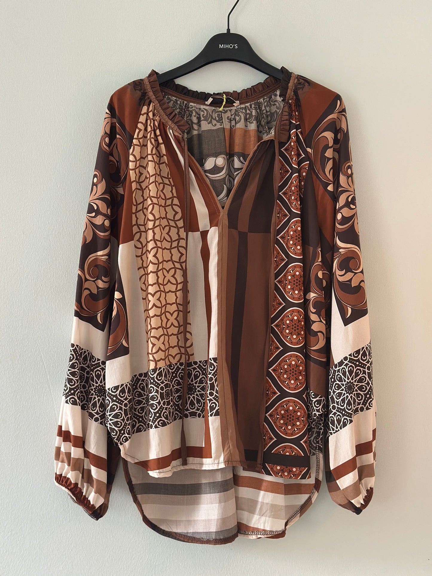Blus ”patchwork” med ballongärm - Brun