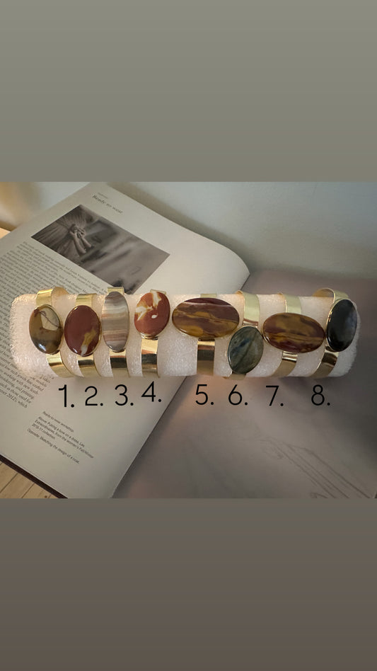 Malkaa, justerbara armband från Indien - Olika stenar