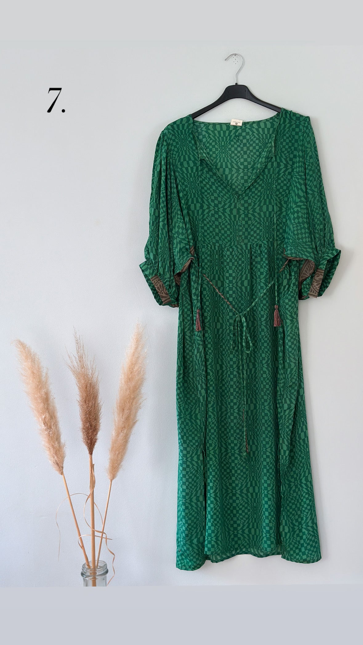 Malkaa, Klänningar gjorda på gamla saris från Indien - Olika färger/mönster