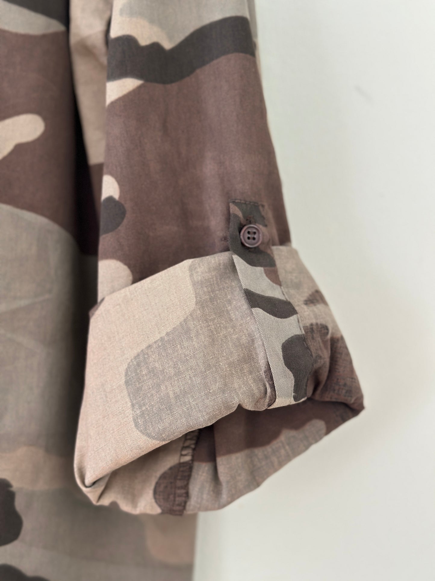 Skjorta ”Gisela” i Camouflage - Grön-Brun