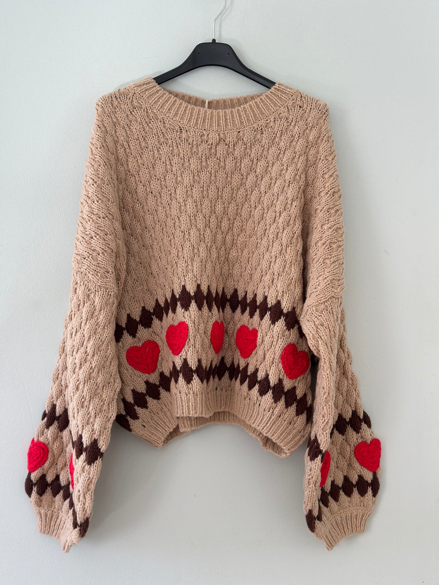 Stickad tröja ”Moa” med hjärtan - Taupe/Beige