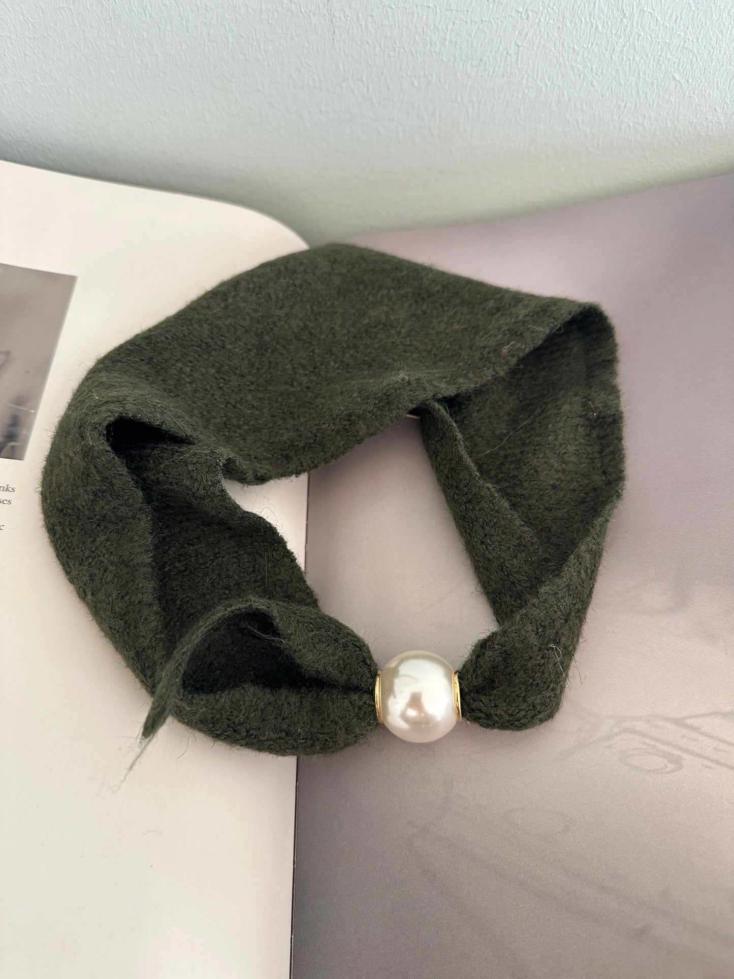 Scarfs ”stickad” med magnetfäste - Kaki/Beige/Taupe/Mörkbrun/Svart/Brun
