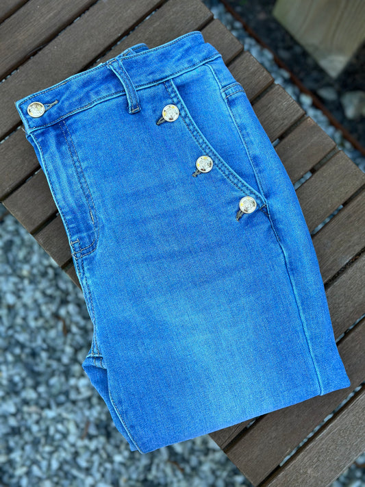 Jeans med guldknappar på sidorna - ljusblå/vita