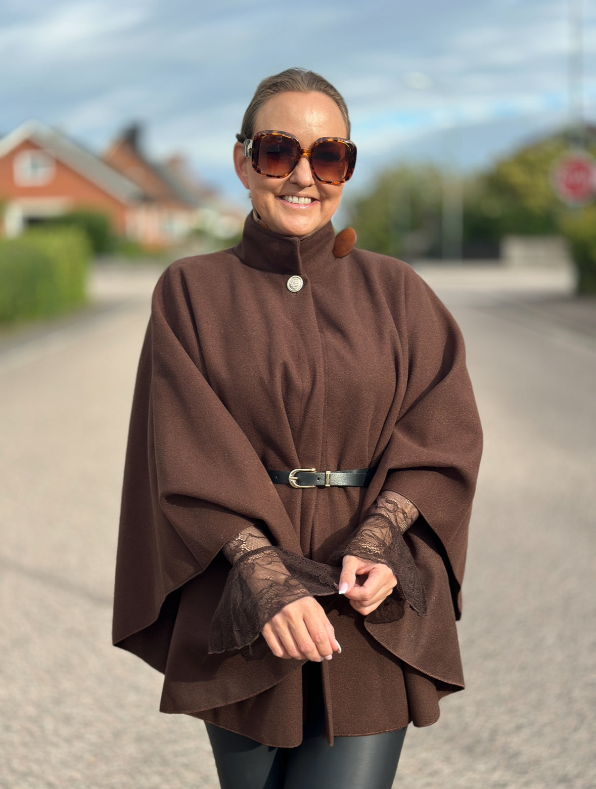 Poncho med skärp i midjan - Kaki