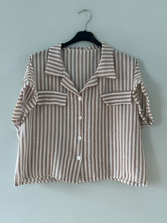 Randig kort blus - Taupe/Vit