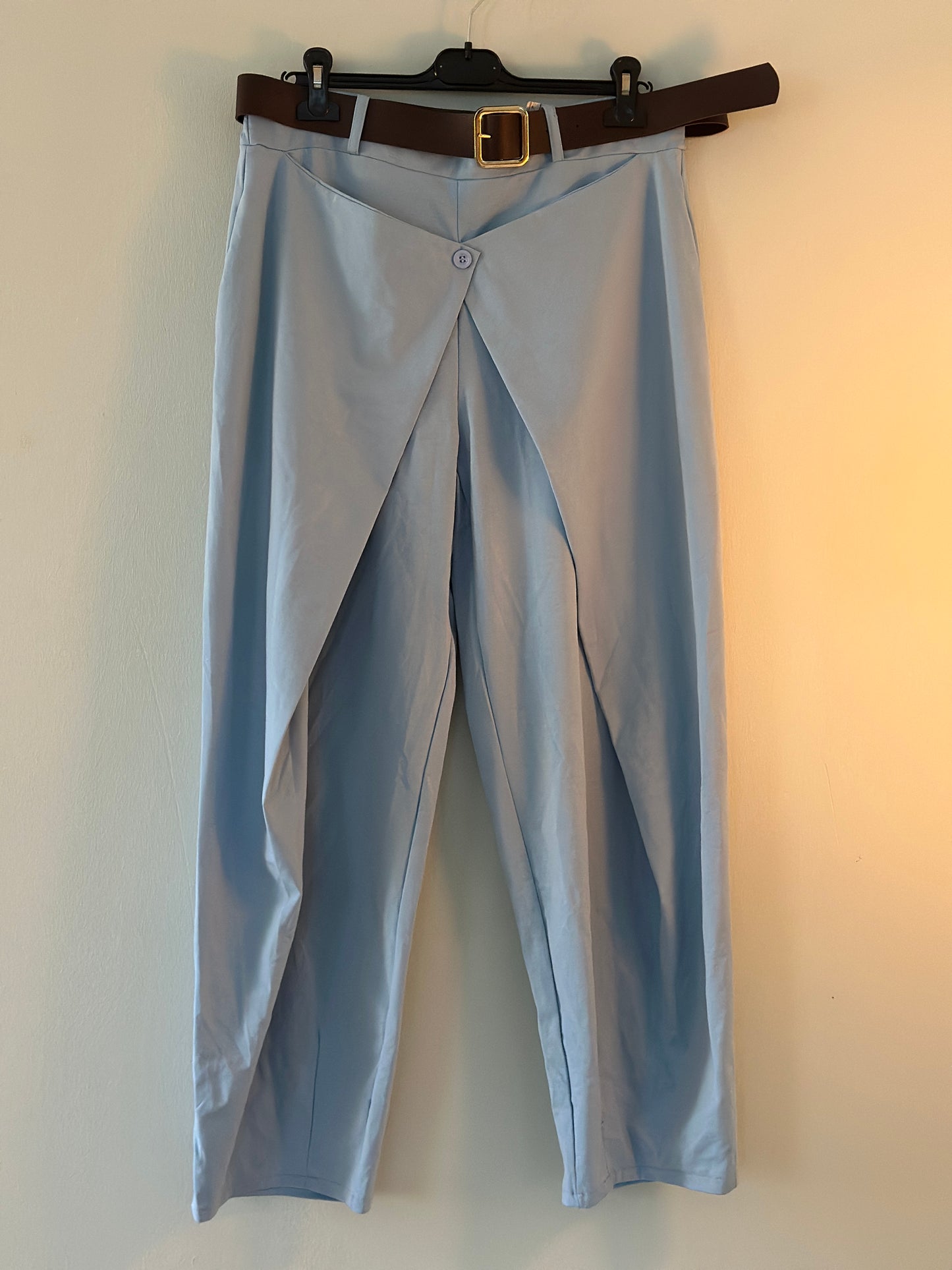 Plus Size, Byxor med skärp och knapp framtill - Ljusblå/Mörkblå