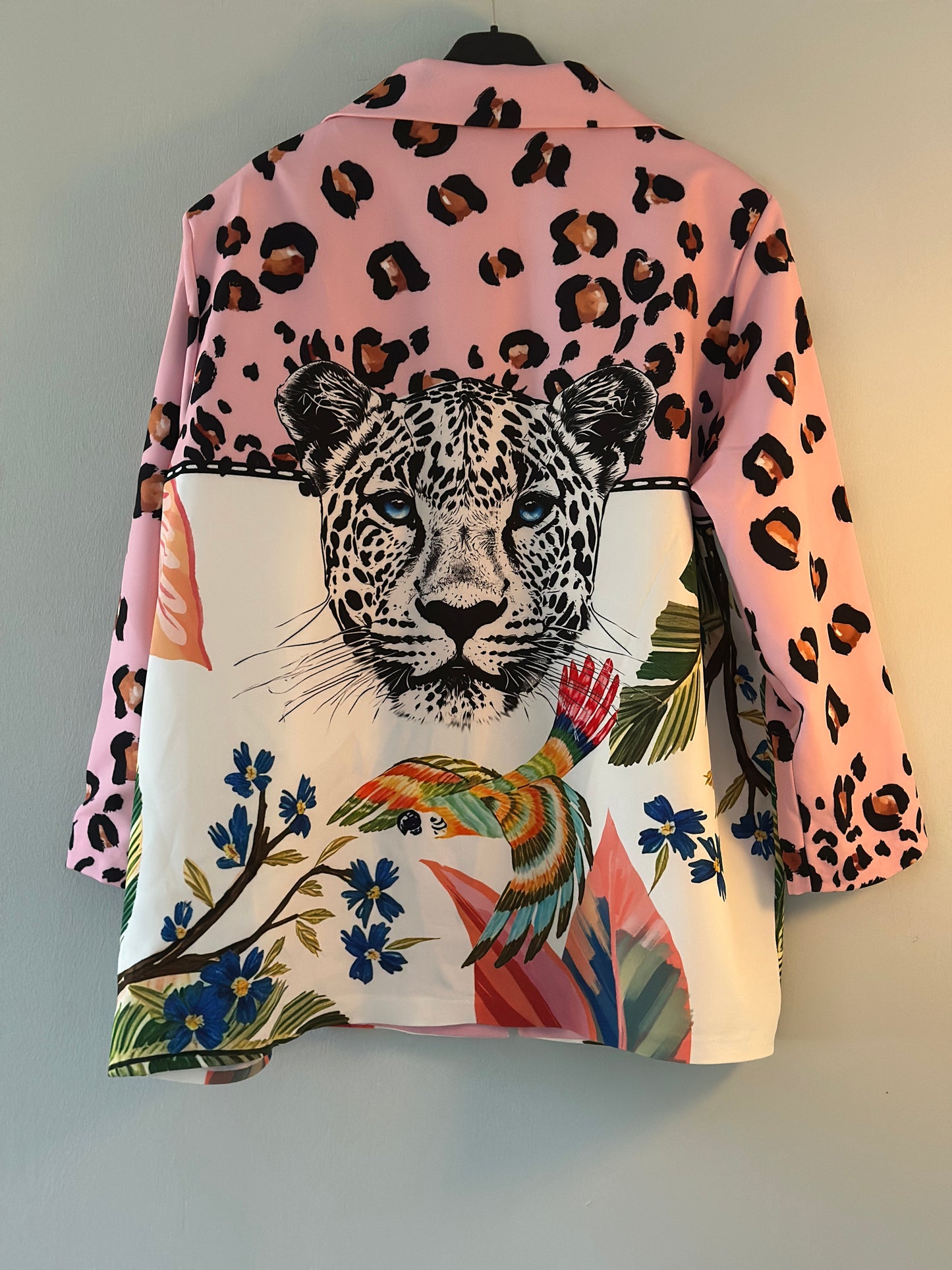 Plus Size, Kavaj med leopard på ryggen - Rosa