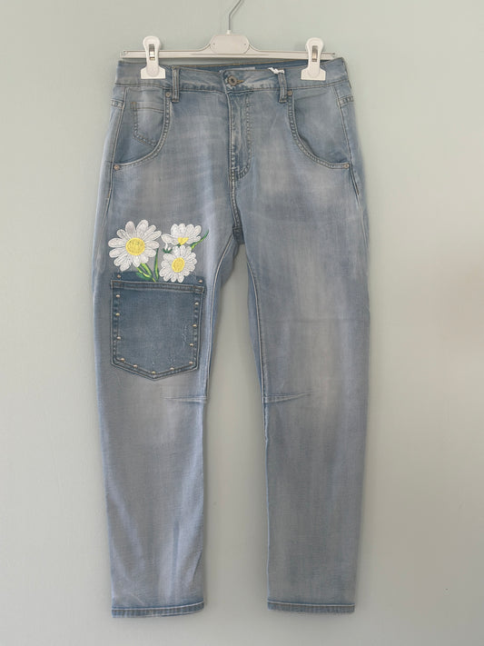 Jeans med blommor i en ficka framtill - Ljus denim