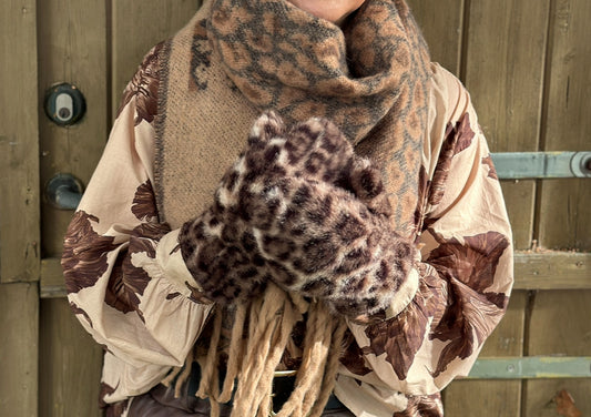 Fluffiga tumvantar i leomönster -