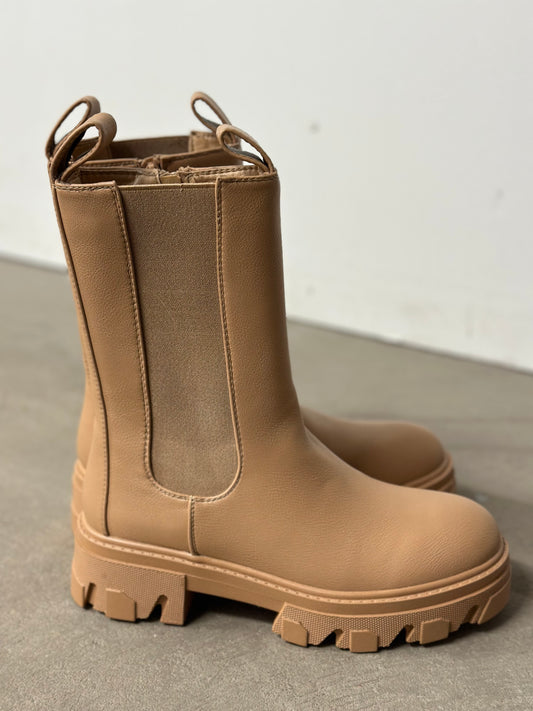Qnuz Accessories - Boots - Camel