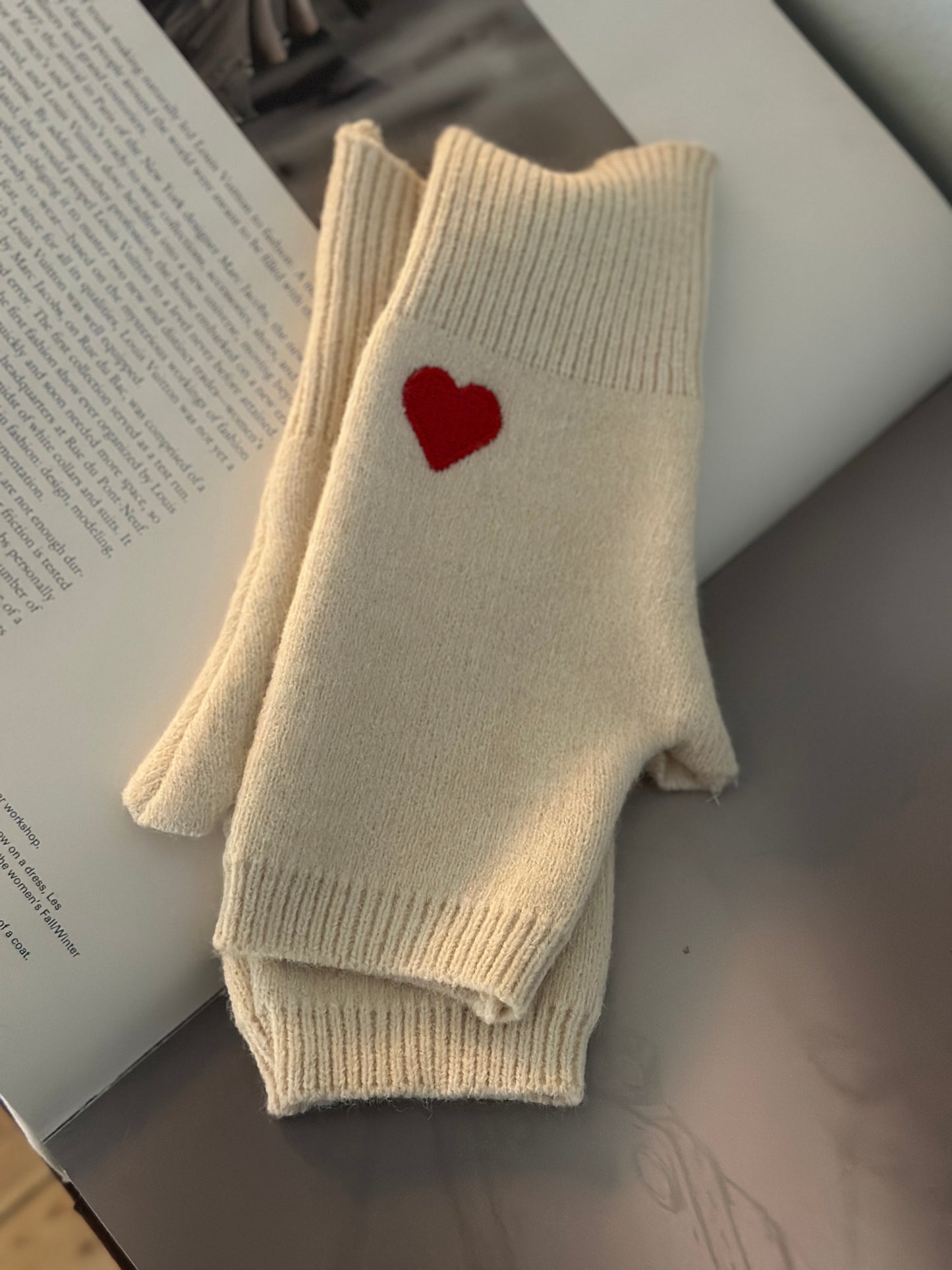 Torgvantar ”Heart” - Beige/Taupe