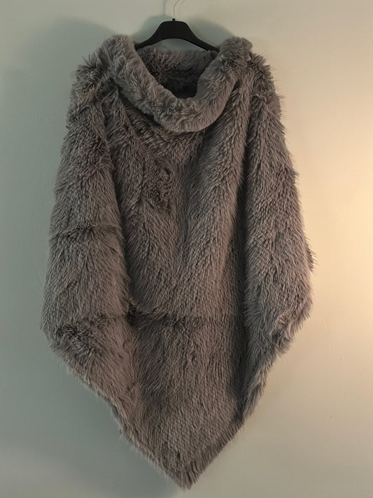 Gosig poncho - Grå