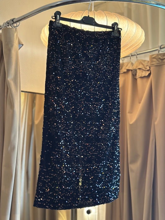 Paljettkjol med sprund baktill - Brun