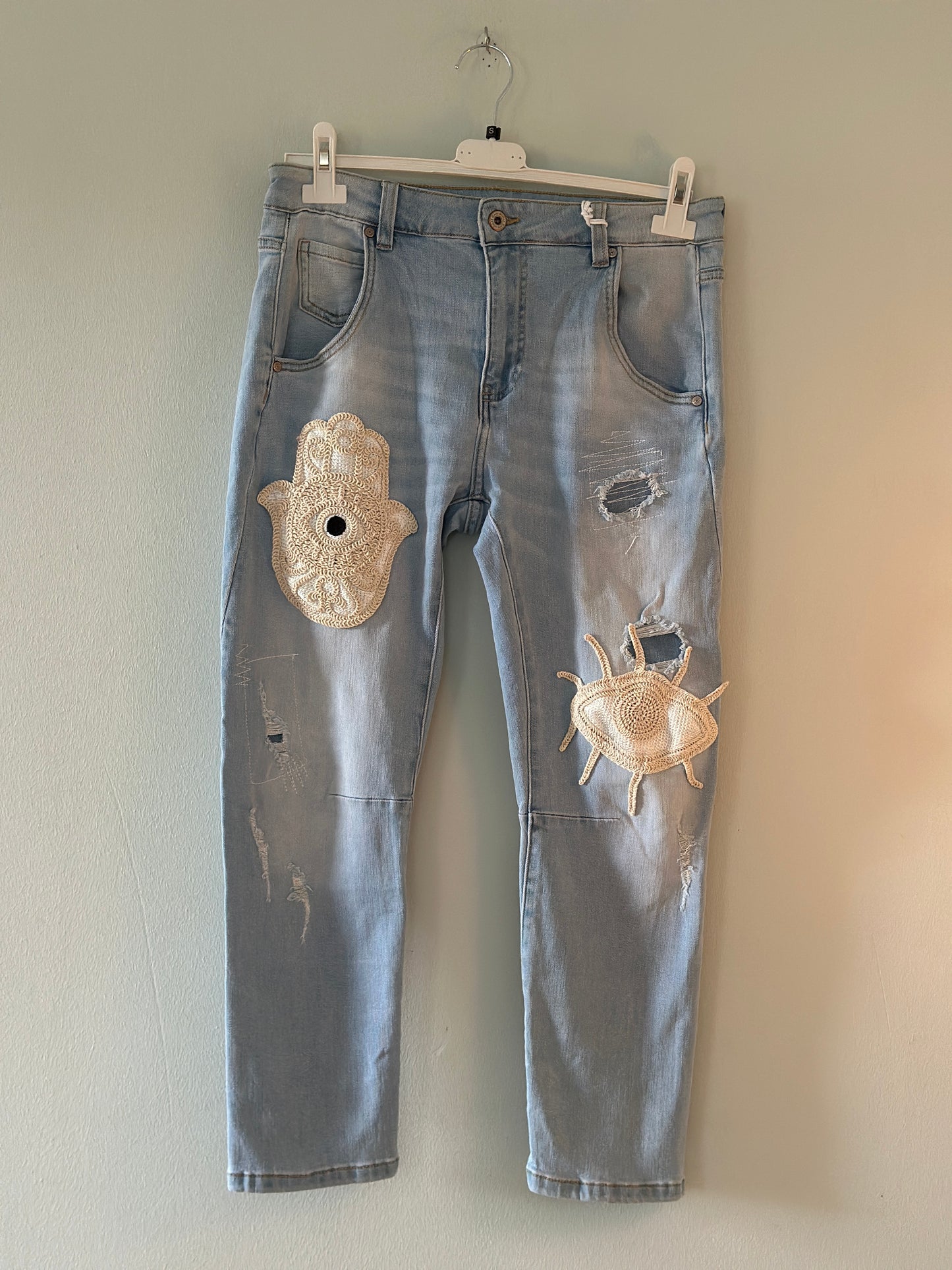 Jeans med broderi - Ljus denim