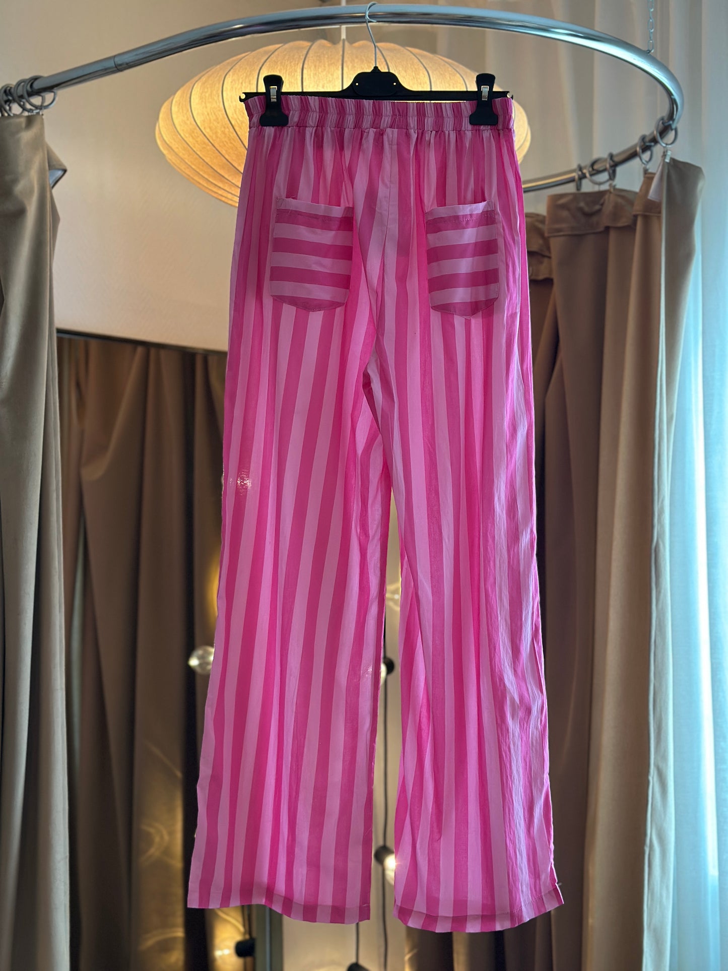 Randiga byxor med resår - Rosa/Röd randiga