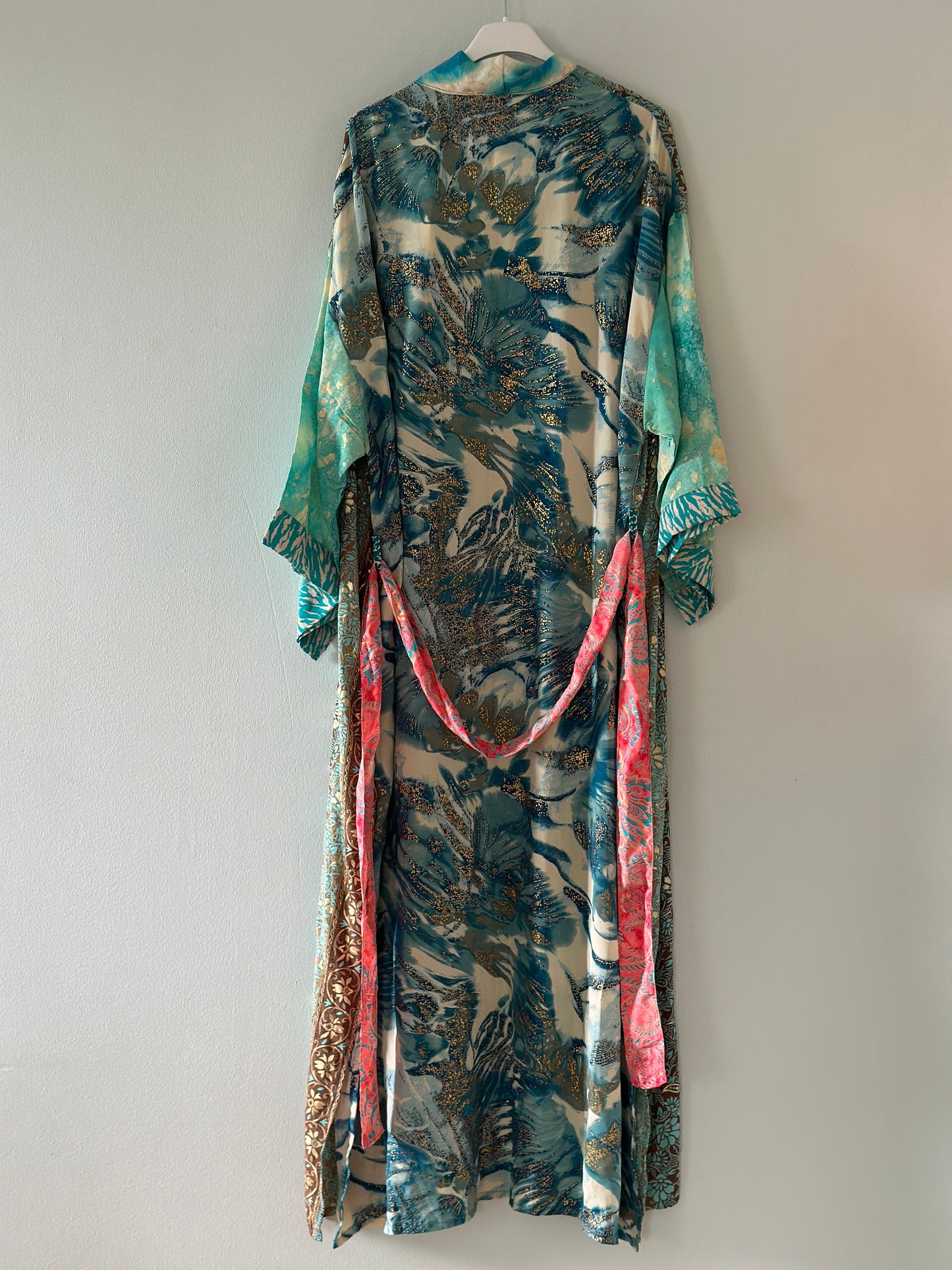 Kimono ”Sofia” i vackert mönster - Multicolour