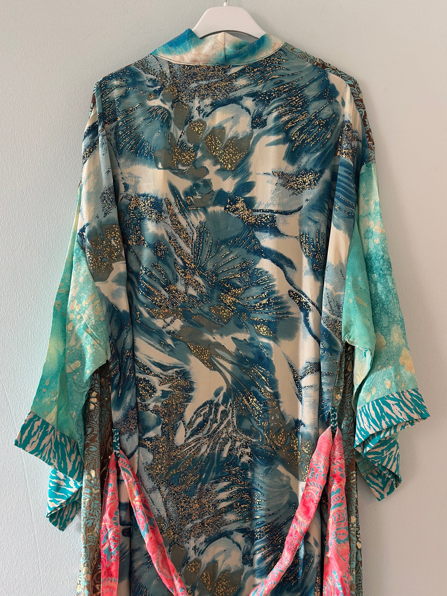 Kimono ”Sofia” i vackert mönster - Multicolour