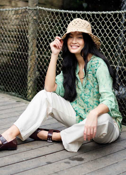 Black Colour, BCLUNA flared sleeve blouse - Floral Green Mix