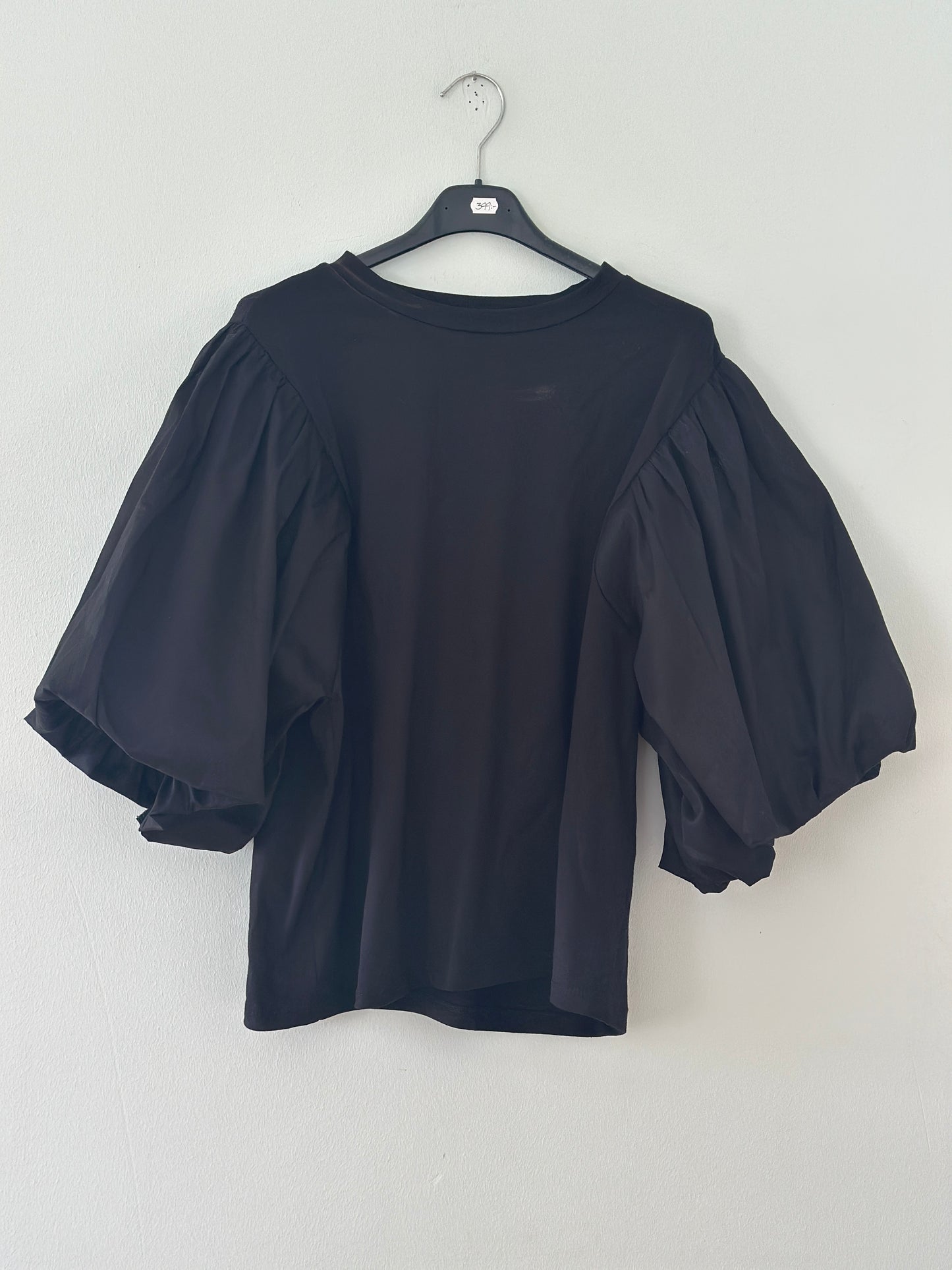 T-shirt med puffärm - Beige/Vit/Svart