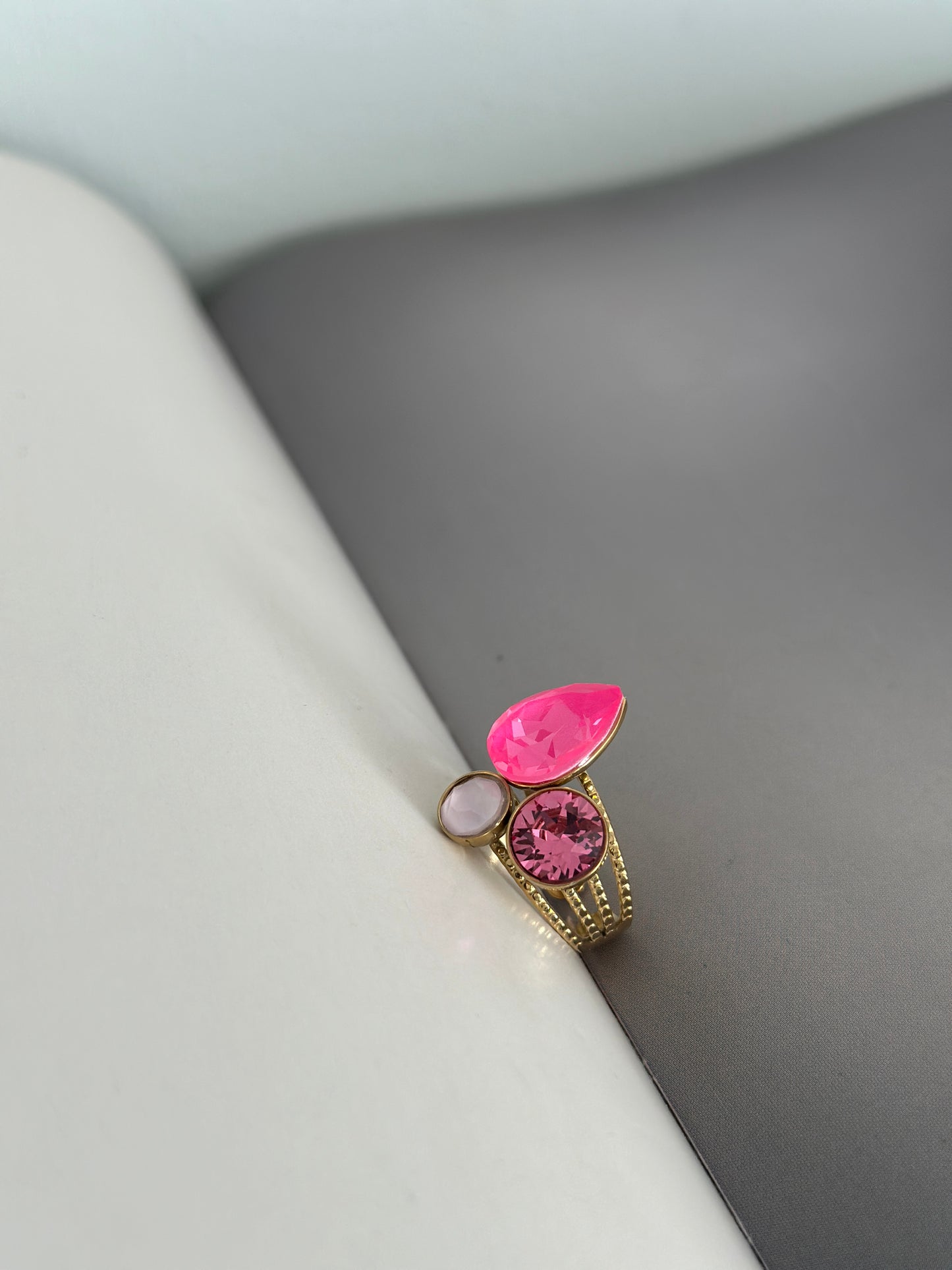 Ring med swarovski-stenar - Cerise