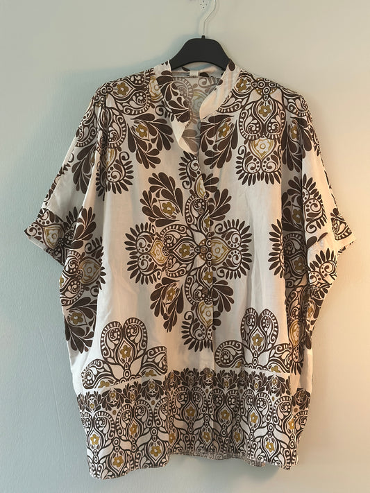 Blus ”Mandala” med kort ärm - Brun