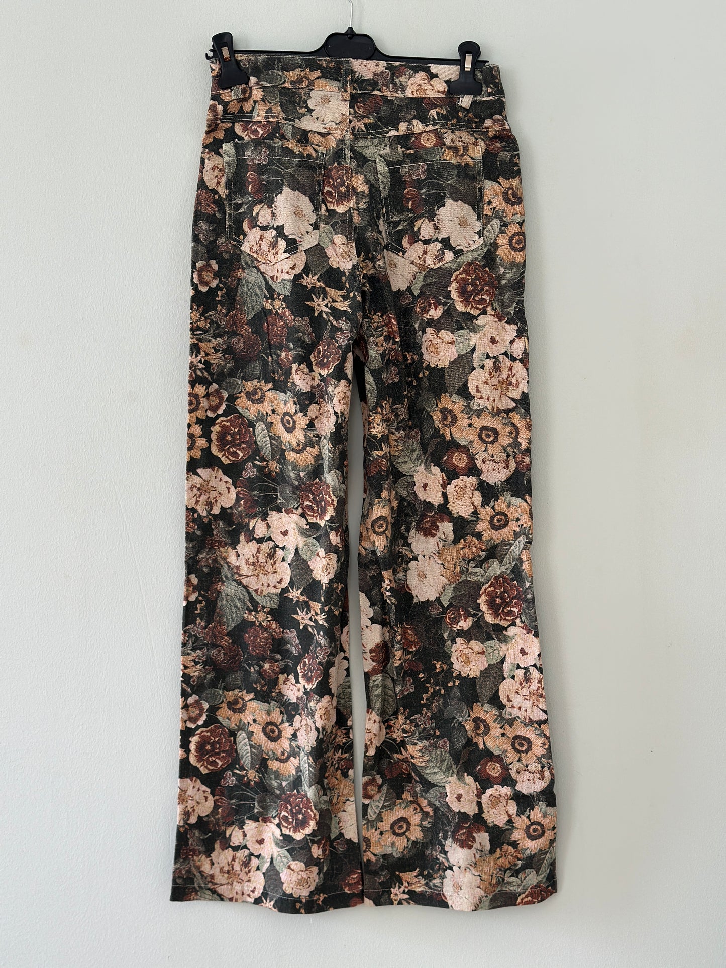 Blommiga jeans ”Magdalena” - Gröna