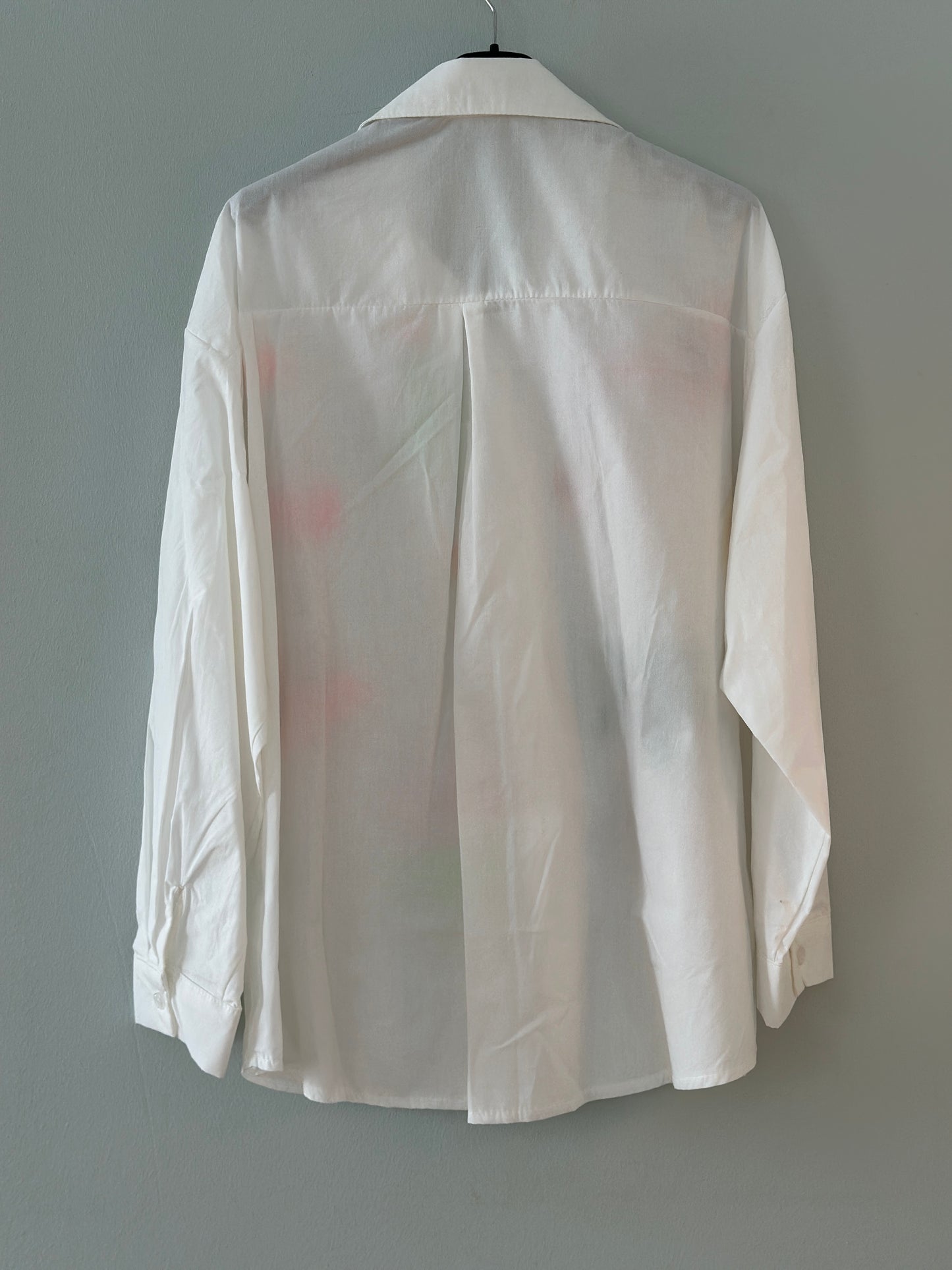 Skjorta ”Sanna” med vackert broderi - Vit