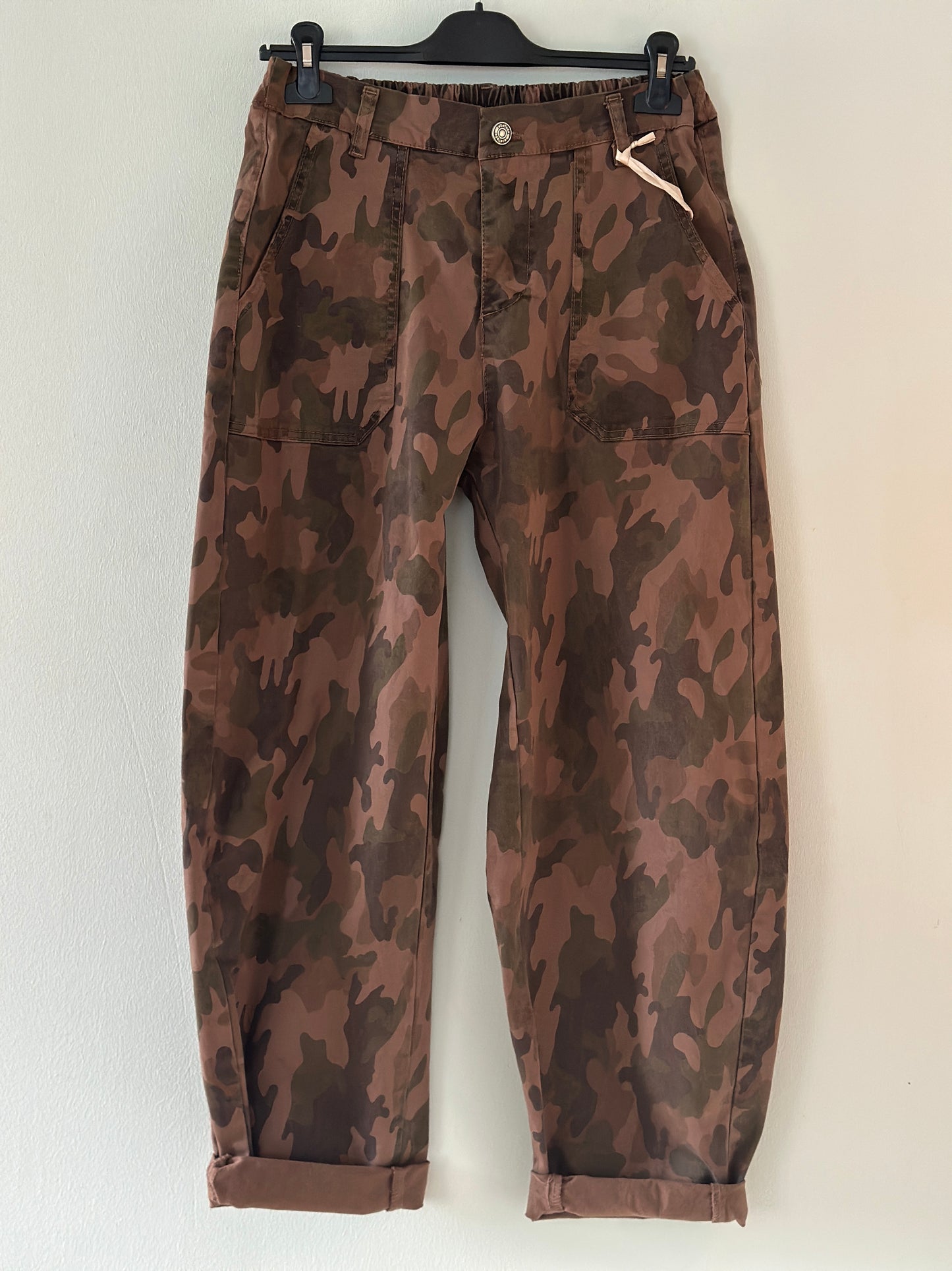Barrel byxa ”Mia” - Camo