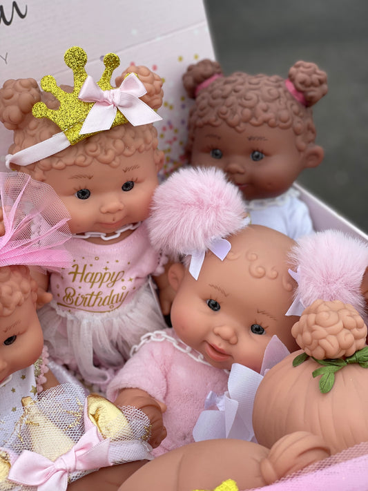 Söta kramvänliga dockor 28 cm - Olika varianter